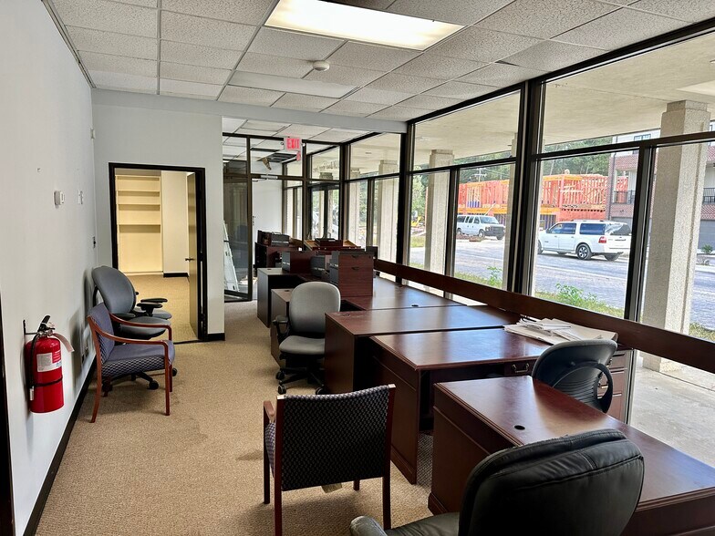 More Photos Of 130 Lexington Ln, Southern Pines Office For Sale