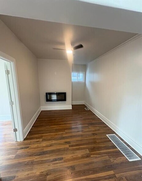 More Photos Of 1611 W Barker Ave, Peoria Multifamily For Sale