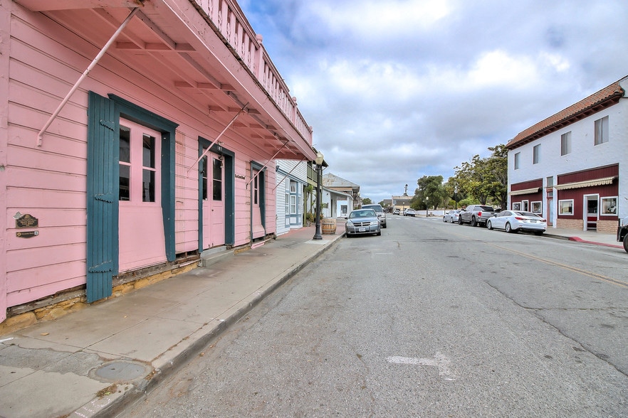 More Photos Of 107 3rd St, San Juan Bautista Storefront Retail Residential For Lease