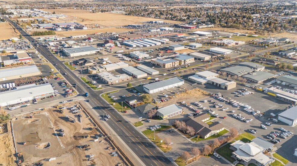 More Photos Of 1190 Lincoln Rd, Idaho Falls Office For Sale