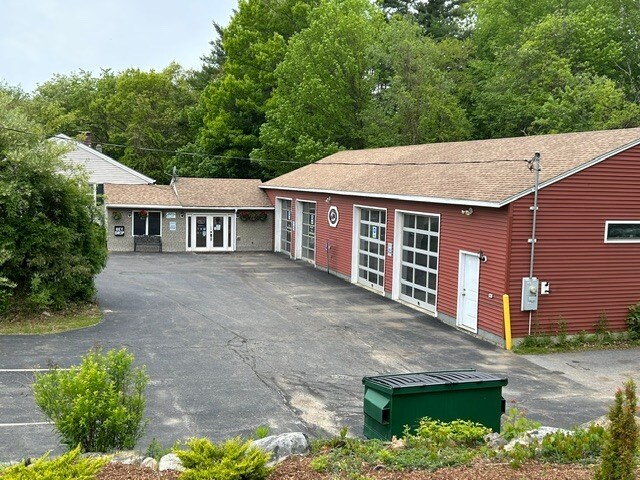 More Photos Of 219 Main St, Sandown Auto Repair For Sale
