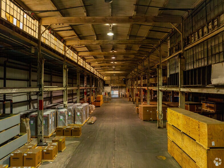 More Photos Of 500 Supor Blvd, Harrison Unknown For Lease