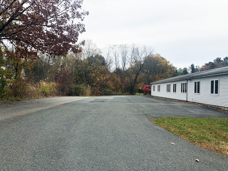 More Photos Of 75 Troy Rd, East Greenbush Office For Sale