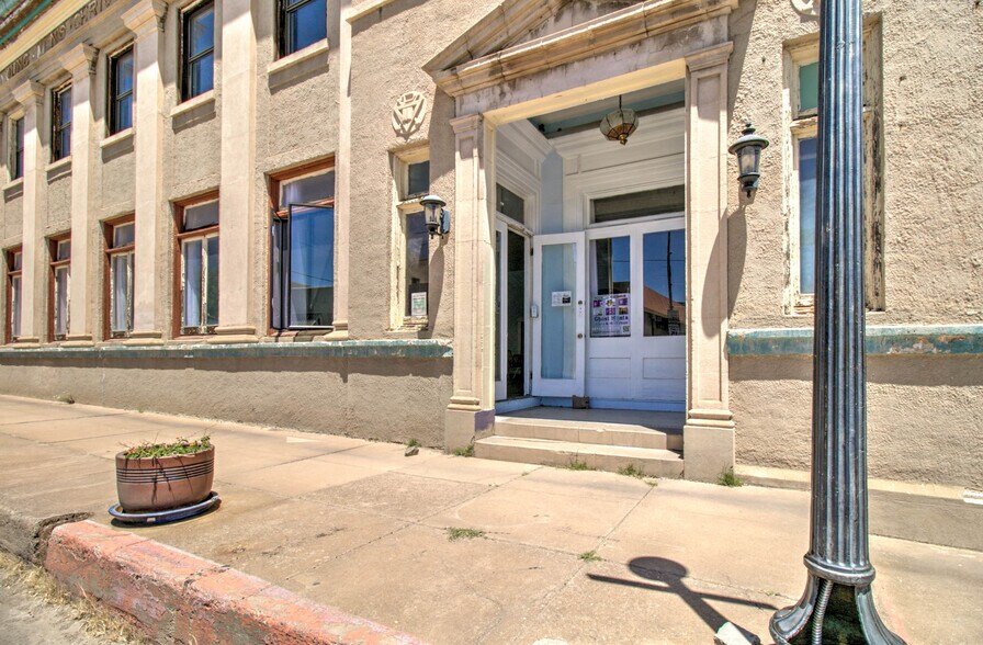 More Photos Of 155 S Miami Ave, Miami Storefront Retail Residential For Sale