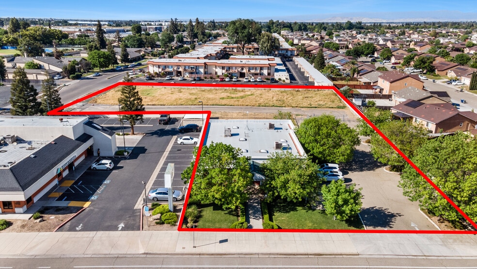 Primary Photo Of 5781 E Kings Canyon Rd, Fresno Medical For Sale