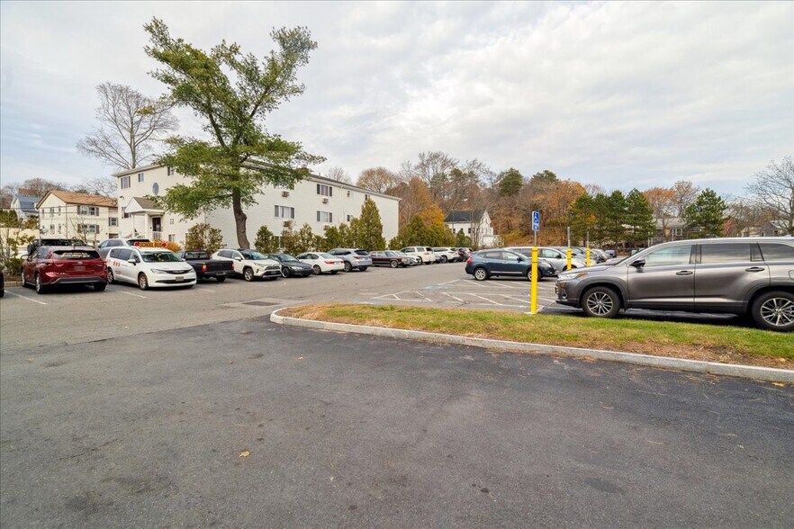 More Photos Of 225 Boston St, Lynn Medical For Lease