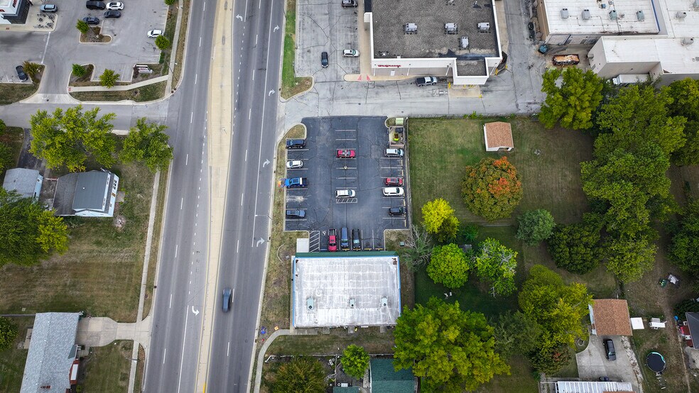 More Photos Of 215 E Ash Ave, Decatur Unknown For Lease