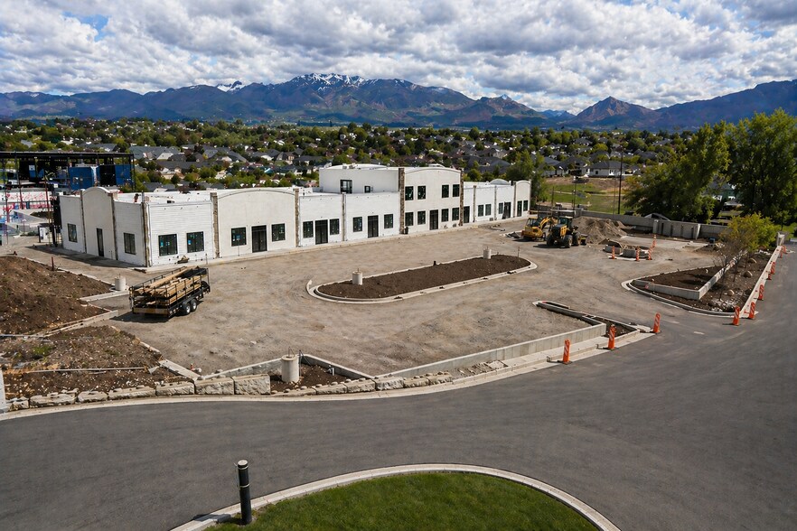 Primary Photo Of 1179 Main St, Spanish Fork General Retail For Lease