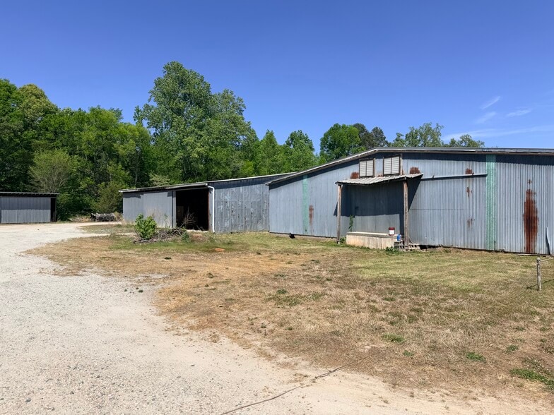 More Photos Of 2570 Needmore Rd, Woodleaf Warehouse For Sale