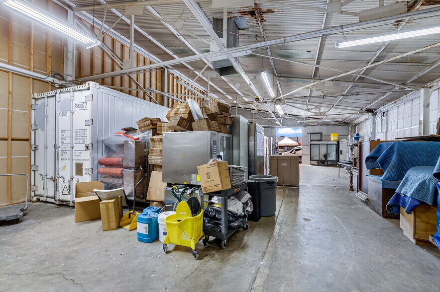 More Photos Of 5524-5536 Satsuma Ave, North Hollywood Food Processing For Sale