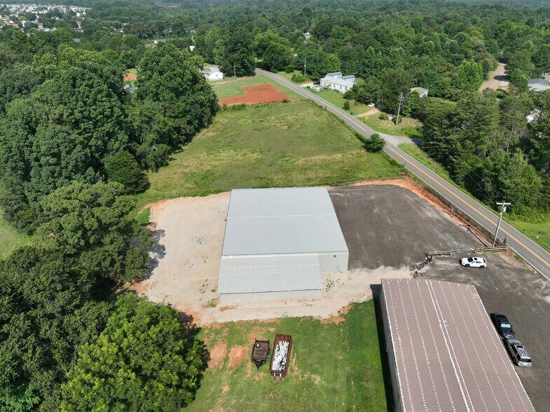 More Photos Of 608 Shiloh Church rd, Wellford Industrial For Lease