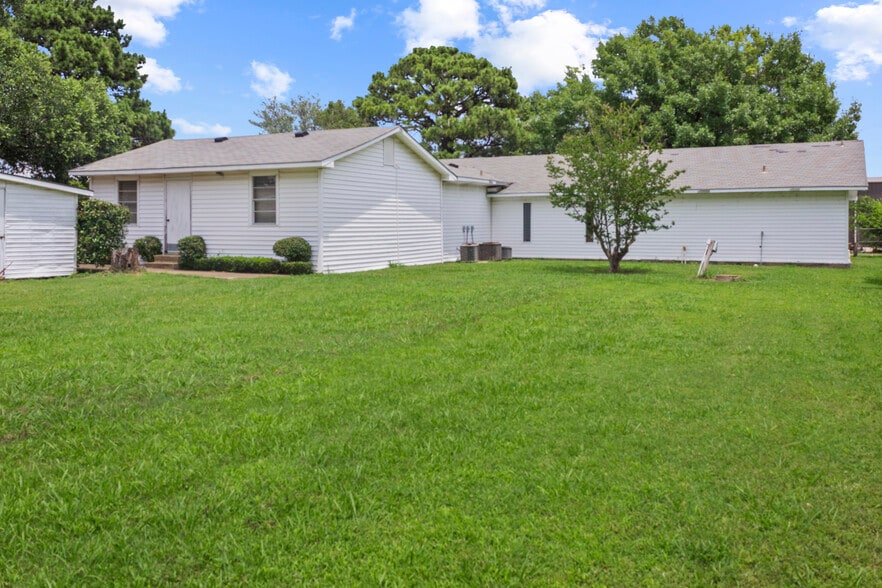 More Photos Of 21177 US Highway 80, Wills Point Religious Facility For Sale