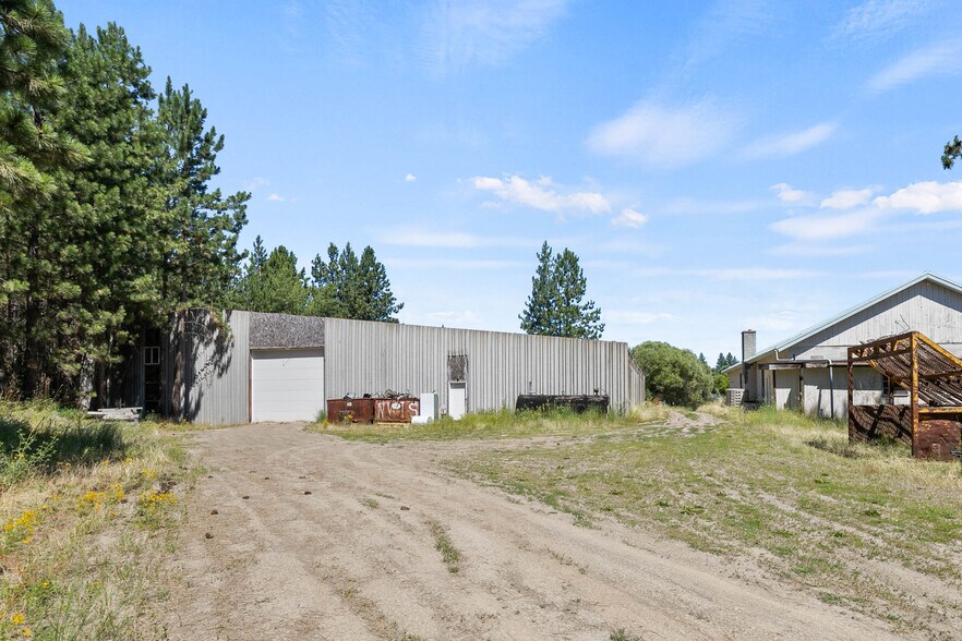 More Photos Of 5910 Park, Marshall Warehouse For Lease
