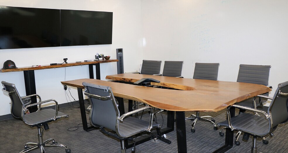 More Photos Of 2560 Technology Dr, Plano Industrial For Lease