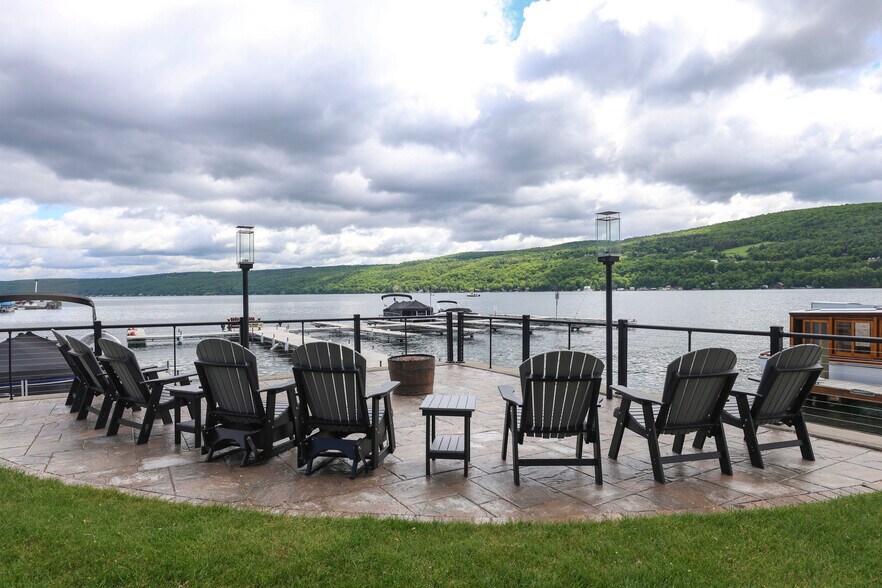 More Photos Of 24 Water St, Hammondsport Hotel For Sale