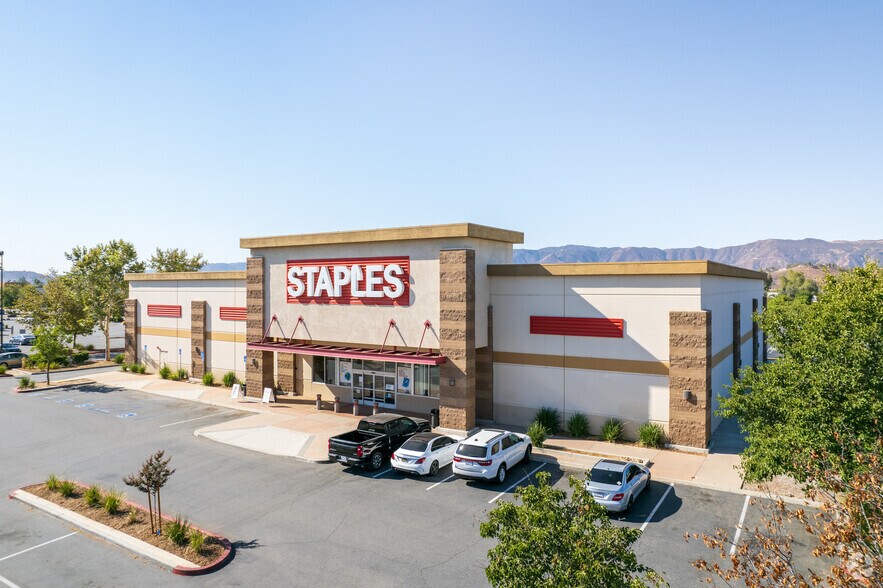 More Photos Of 29225 Central Ave, Lake Elsinore Freestanding For Sale