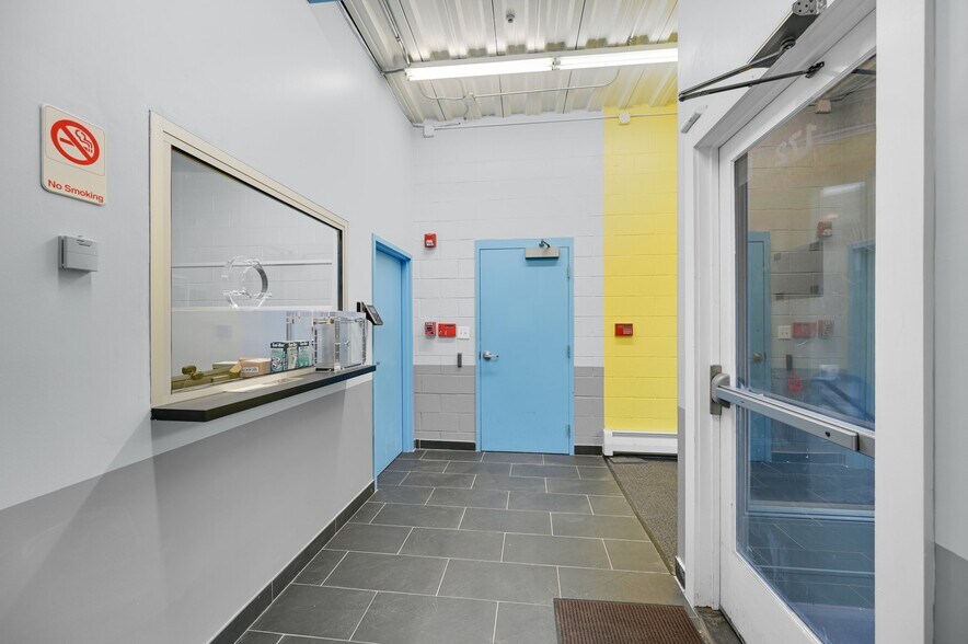 More Photos Of 170-172 Spring St, Newton Office Residential For Sale