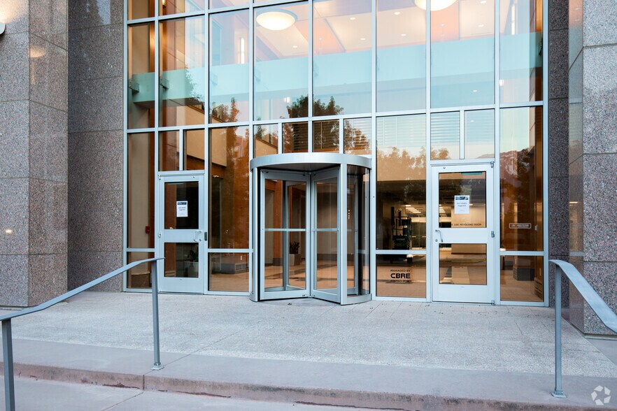 More Photos Of 200 W Civic Center Dr, Sandy Office For Lease