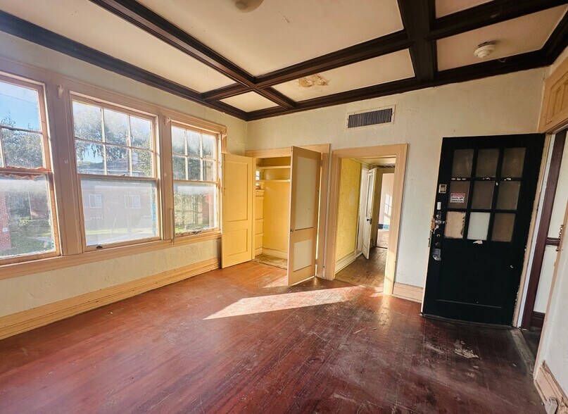 More Photos Of 183 Lake Morton Dr, Lakeland Multifamily For Sale