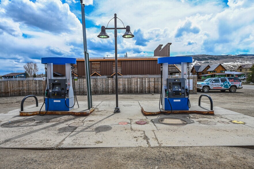 More Photos Of 228 Elcho Ave, Crested Butte Service Station For Sale
