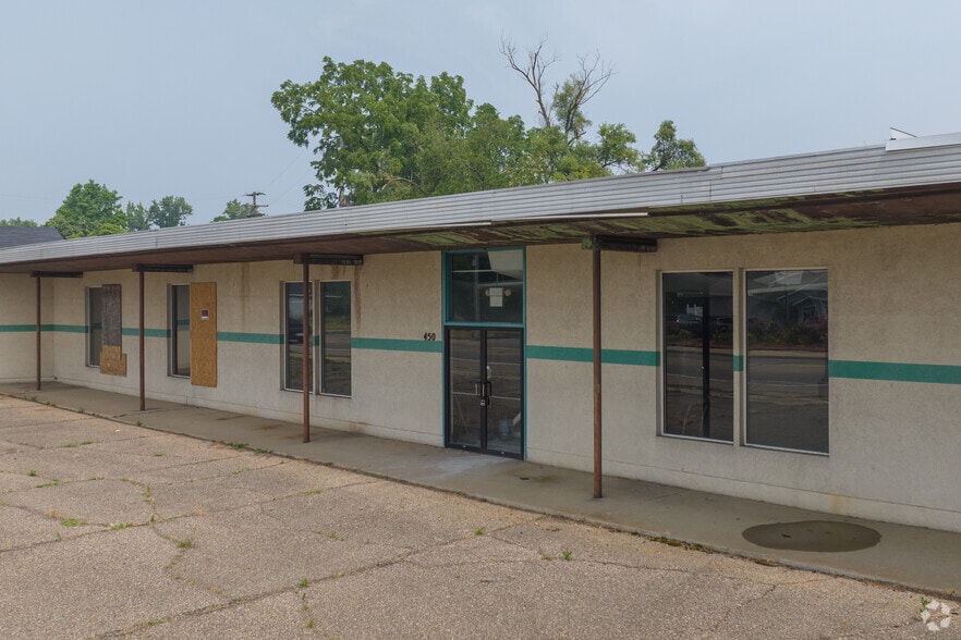 More Photos Of 450 W Michigan Ave, Battle Creek Storefront For Sale