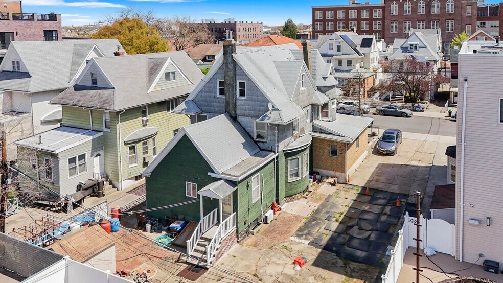 More Photos Of 106 Bay 34th St, Brooklyn Land For Sale