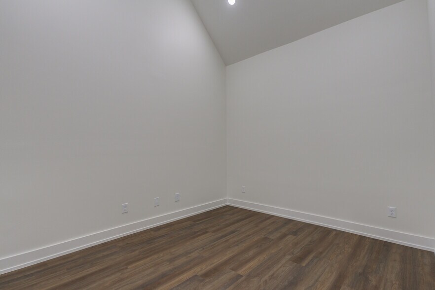 More Photos Of 8922 County Road 6820, Lubbock Warehouse For Sale