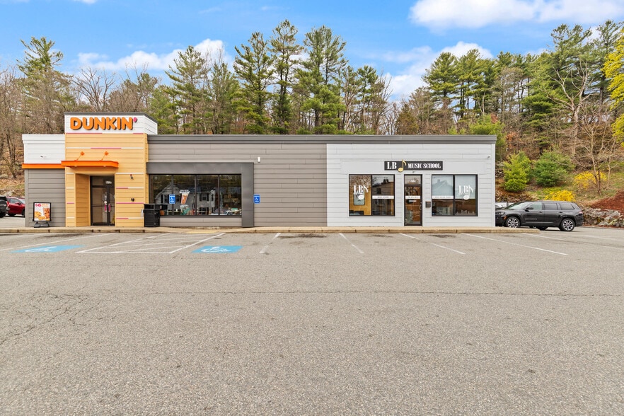 More Photos Of 577 Walnut St, Lynn Freestanding For Lease