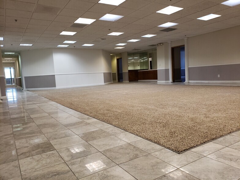 More Photos Of 2000 S Eastern Ave, Las Vegas Loft Creative Space For Sale