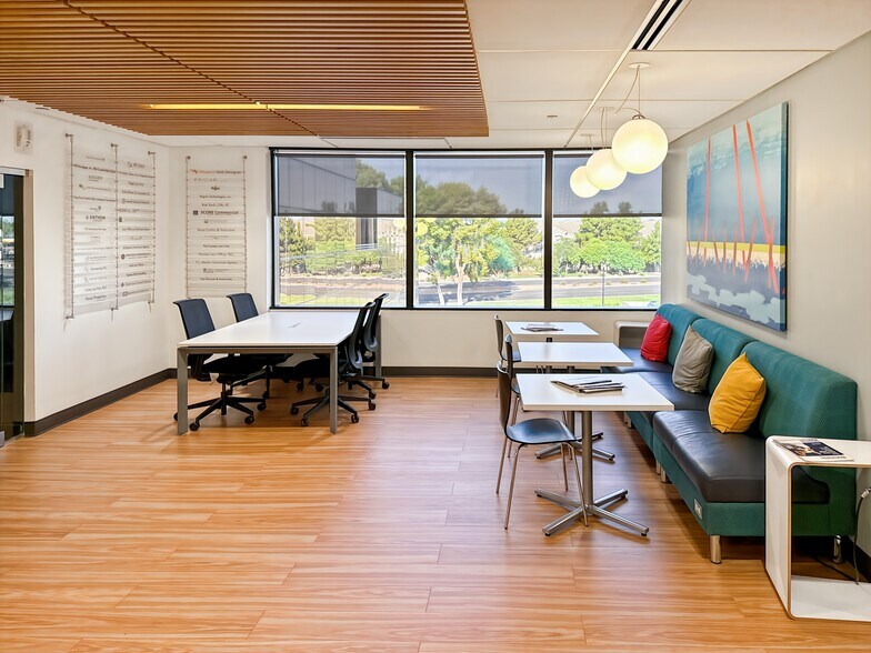 More Photos Of 11811 N Tatum Blvd, Phoenix Coworking Space