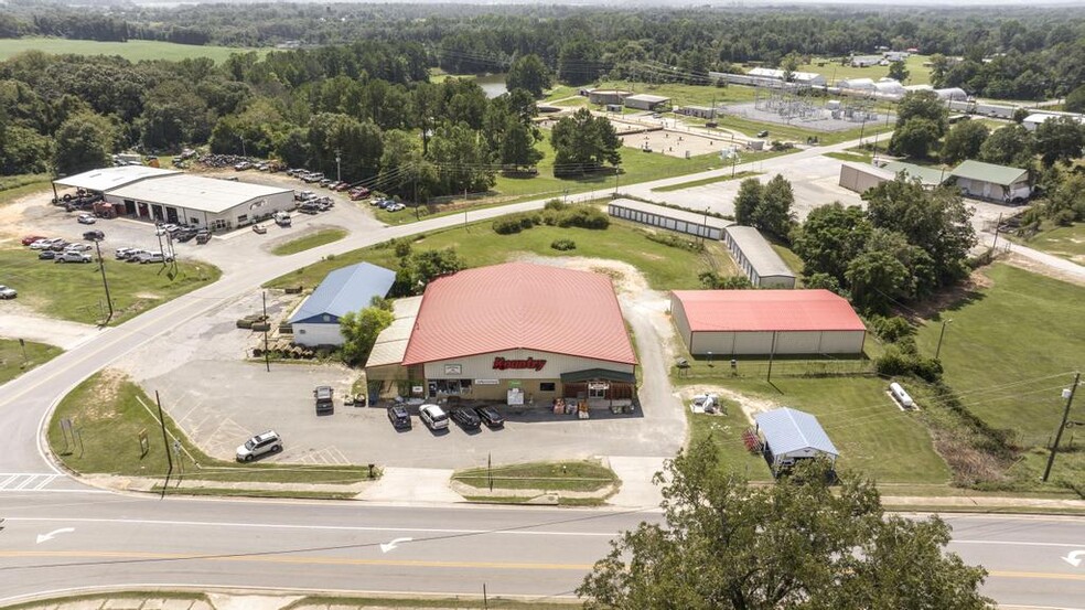 Primary Photo Of 3260 GA Highway 26 E, Montezuma Truck Stop For Sale