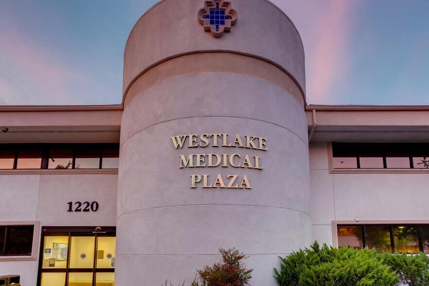 More Photos Of 1220 La Venta Dr, Westlake Village Medical For Lease