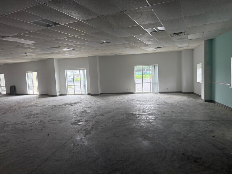 More Photos Of 1385 John Small Ave, Washington Medical For Lease