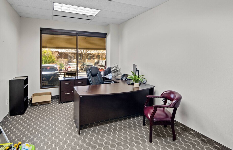 More Photos Of 1518 Legacy Dr, Frisco Office For Lease