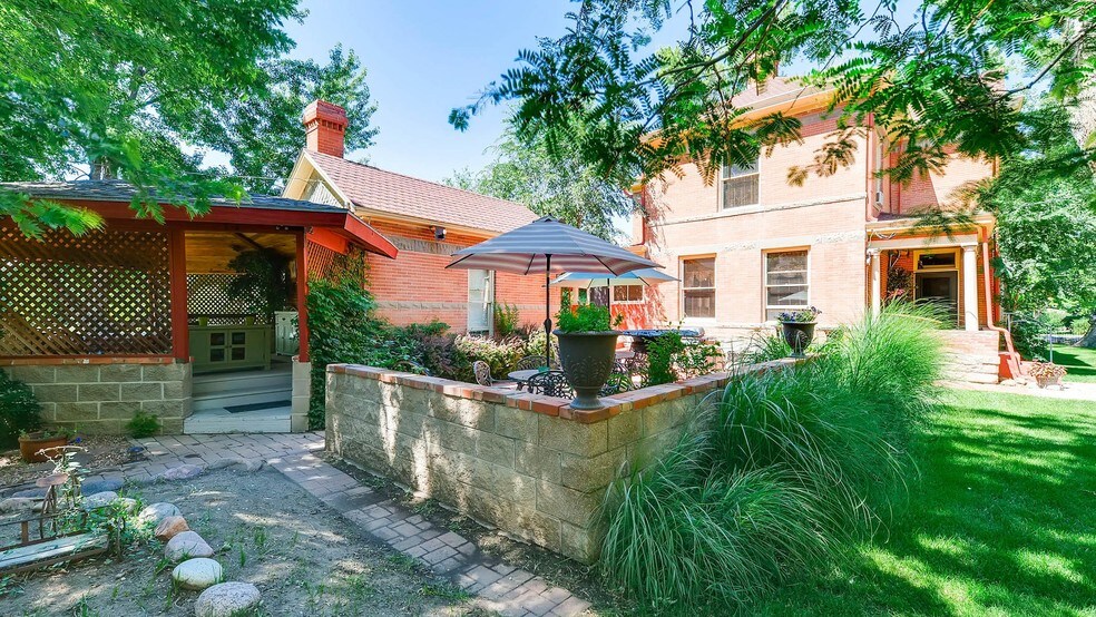 More Photos Of 1305 W 3rd St, Florence Hotel For Sale