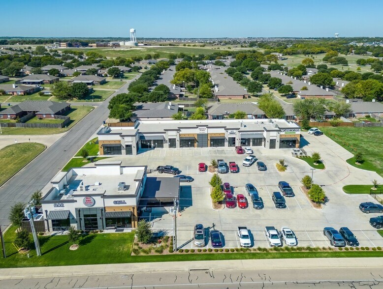 More Photos Of 899 S Hewitt Dr, Hewitt General Retail For Sale