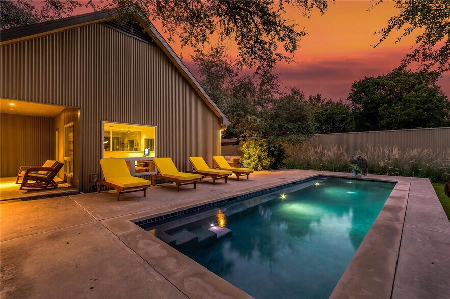 More Photos Of 2606 Ranch Road 620 N, Austin Loft Creative Space For Sale