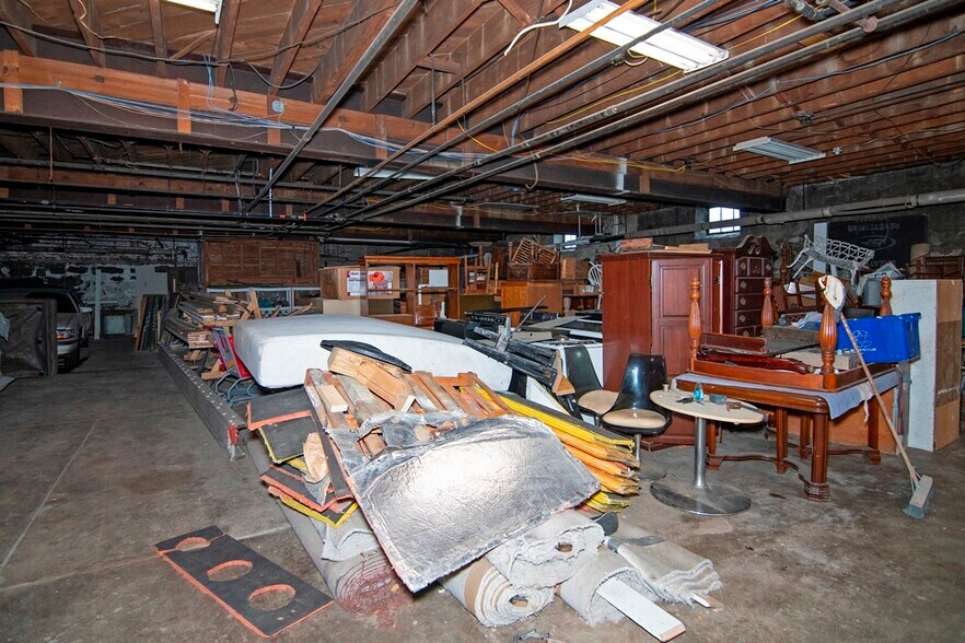 More Photos Of 207 S Heber St, Beckley Office For Sale