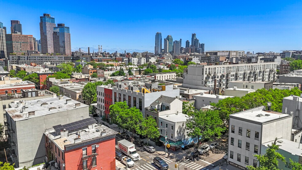 More Photos Of 212 Franklin St, Brooklyn Storefront Retail Residential For Sale