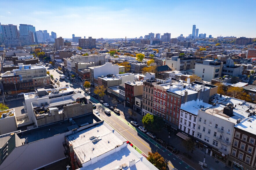 More Photos Of 312 Washington St, Hoboken Apartments For Lease