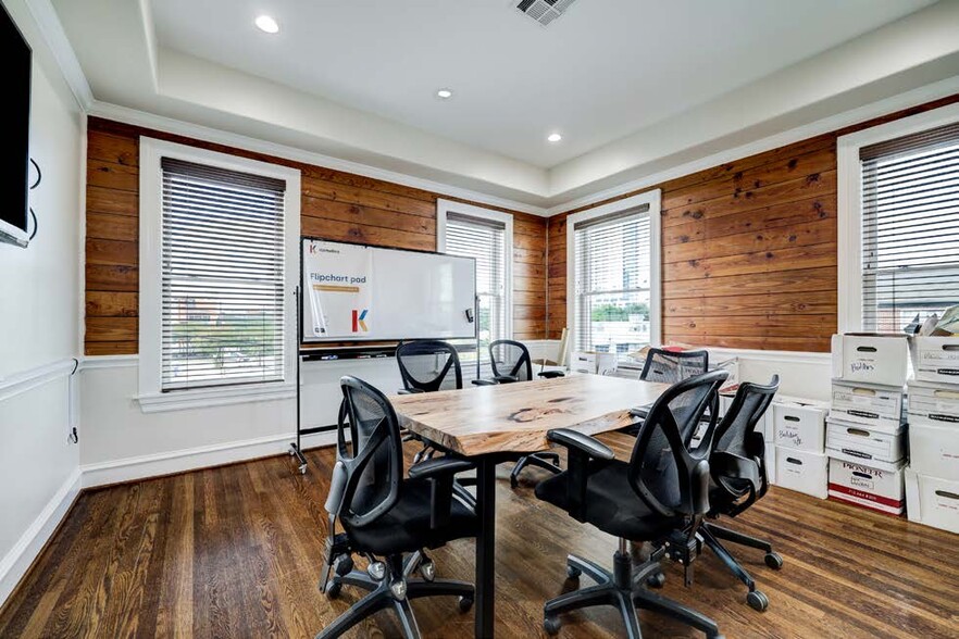 More Photos Of 1214 Elgin St, Houston Medical For Sale