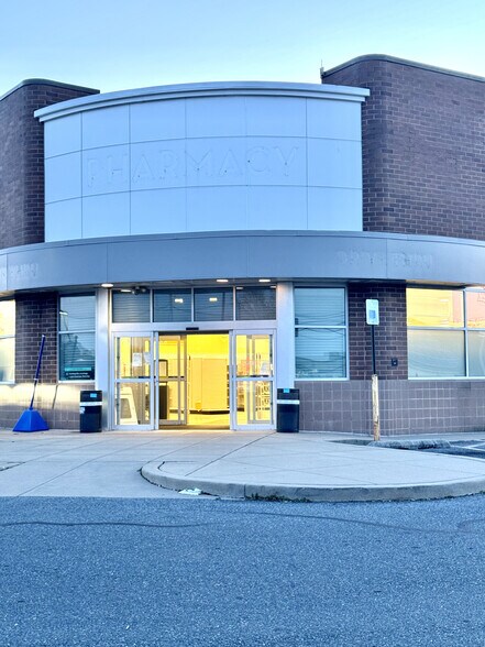 More Photos Of 1301 E State St, Delmar Freestanding For Sale