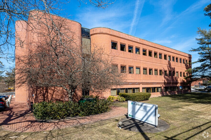 Primary Photo Of 603 West St, Mansfield Office For Sale