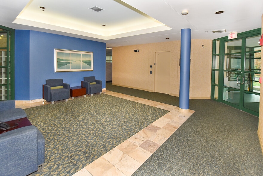 More Photos Of 755 Winding Brook Dr, Glastonbury Office For Sale