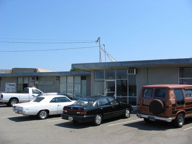 More Photos Of 1650-1670 Abram Ct, San Leandro Manufacturing For Lease