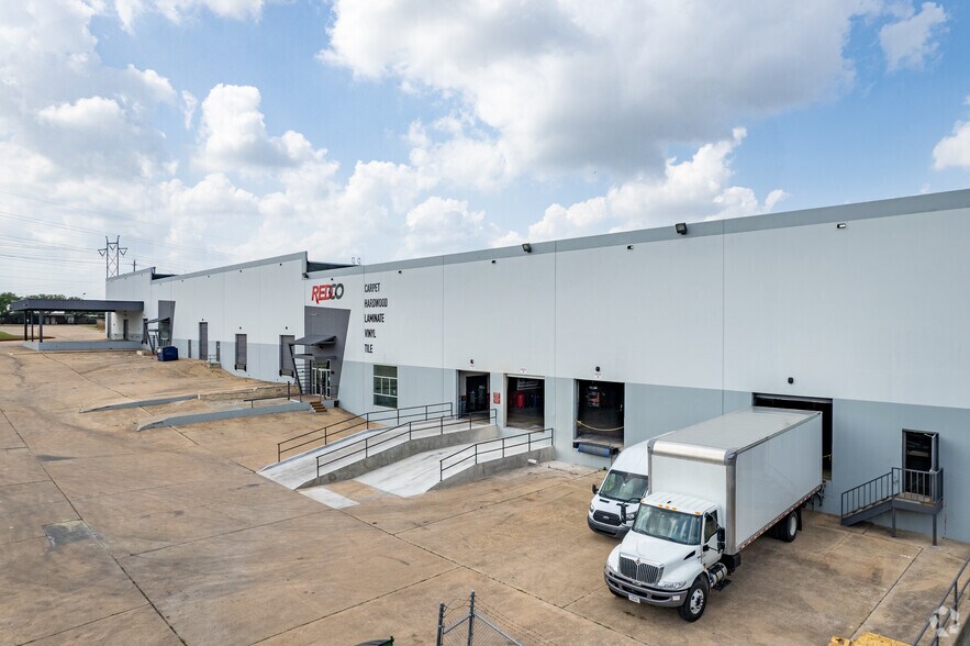 Primary Photo Of 2306 Howard Ln, Austin Distribution For Lease