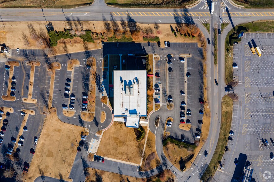 More Photos Of 100 Market Place Blvd, Cartersville Unknown For Lease