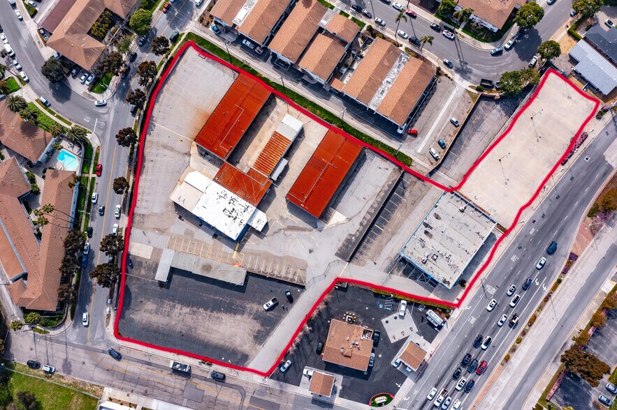 More Photos Of 3440 E Main St, Ventura Auto Dealership For Lease