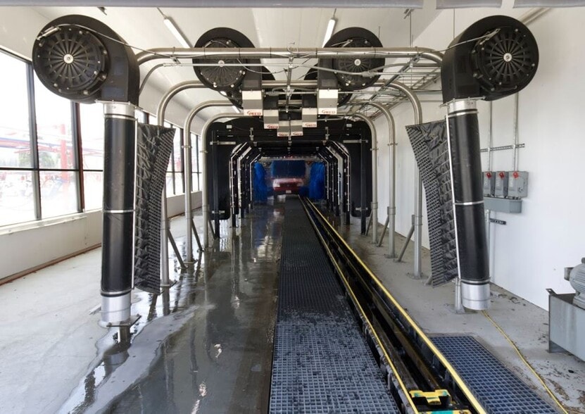 More Photos Of 1902 Fort Jones Rd, Yreka Carwash For Sale