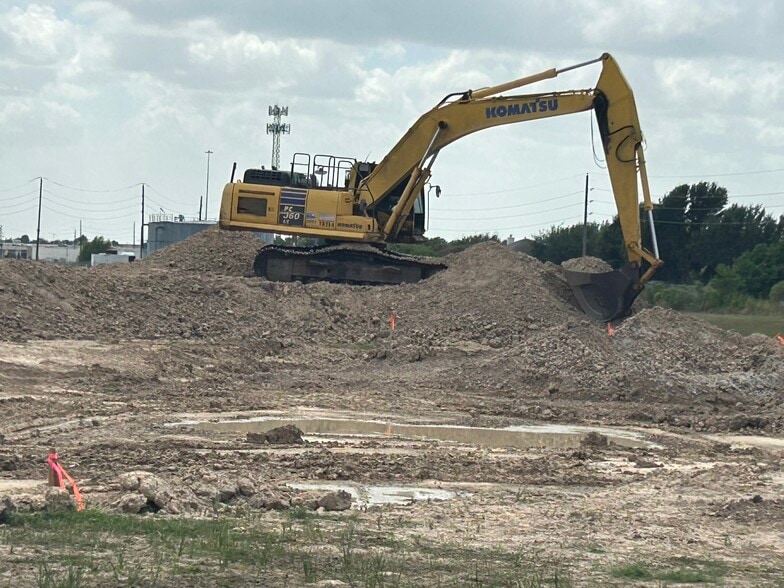 More Photos Of Colonial Parkway & Park West Green Dr, Katy Medical For Sale